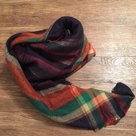 ZARA Checked/Striped Scarf:Multi Color. Size:M - Picture 4 of 4
